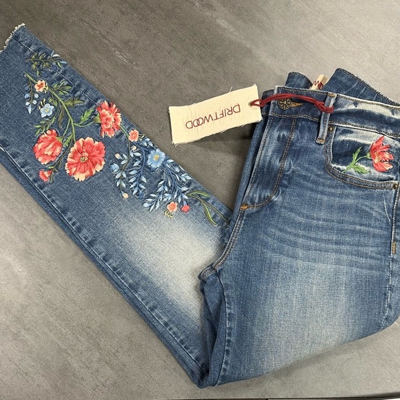 Driftwood Jackie Red Floral Embroidered High Rise Jeans - Picture 3 of 3